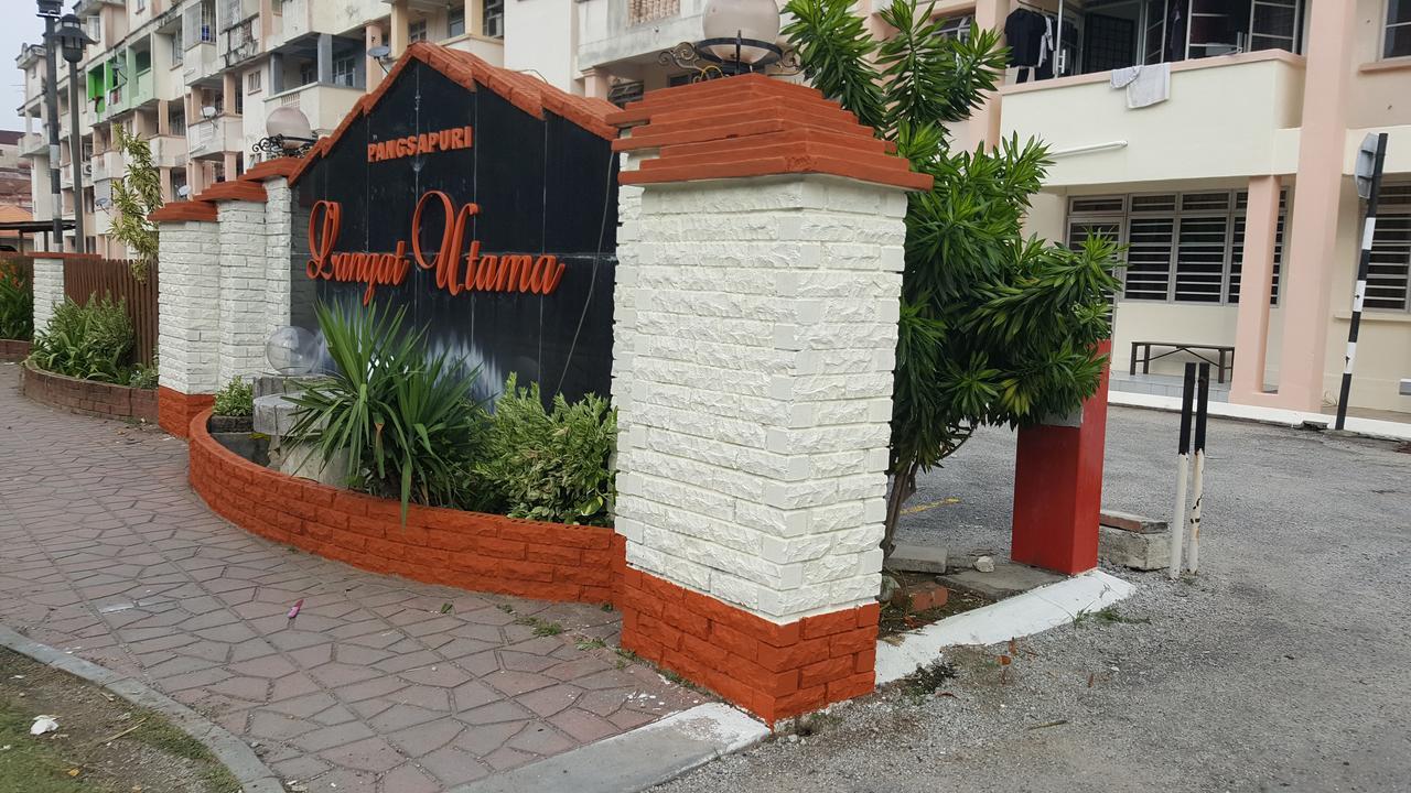 Anjung Homestay Sepang Bagian luar foto